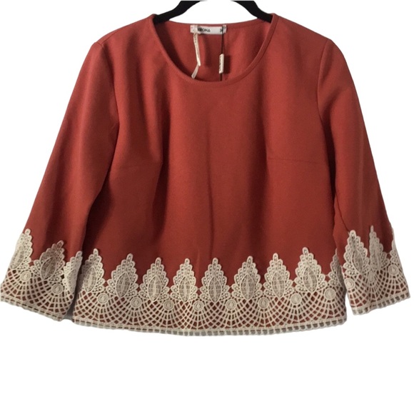 ‼️Arizona Lace Trim Split Hem Top with Mini Skirt‼️ - Picture 3 of 12